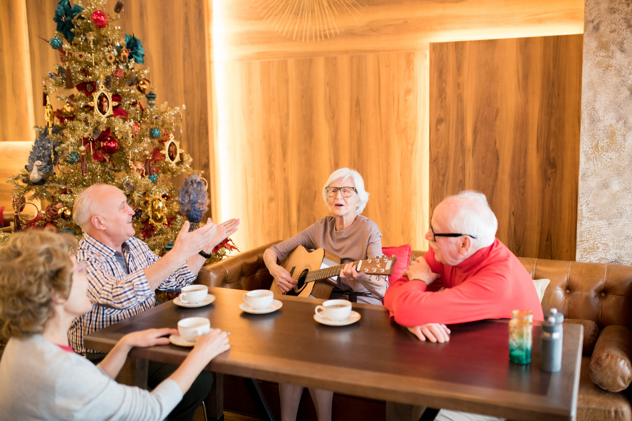How Holiday Activities for Assisted Living Residents